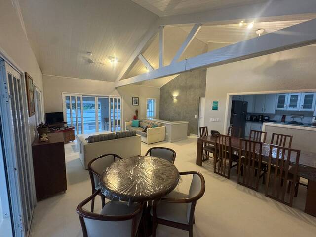 #13 - Casa para Venda em Ubatuba - SP - 2